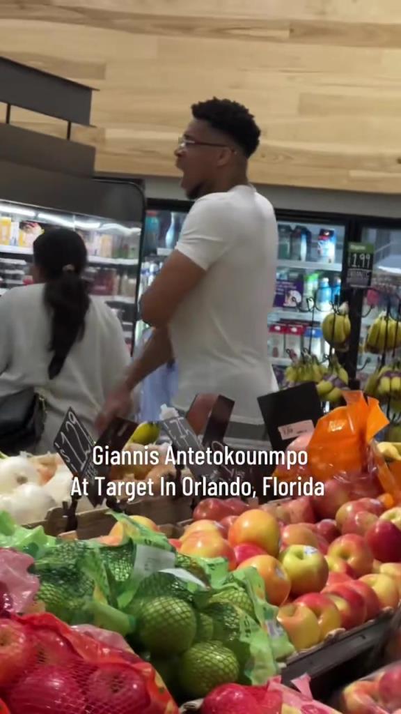 好男人??！字母哥在奧蘭多度假 陪妻子一起逛超市